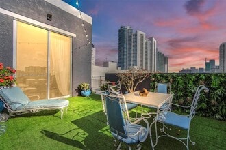 Building Photo - 2275 Biscayne Blvd Building Photo - 2275 Biscayne Blvd