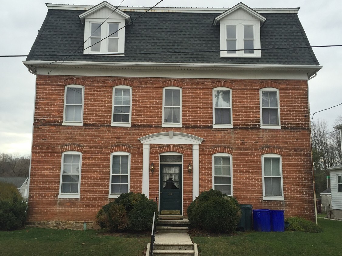 Foto principal - 201 Nashville Blvd