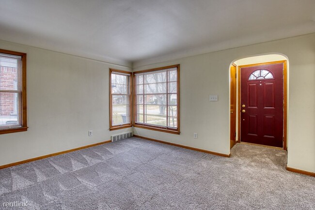 Building Photo - 3 br, 1 bath House - 17305 Olympia