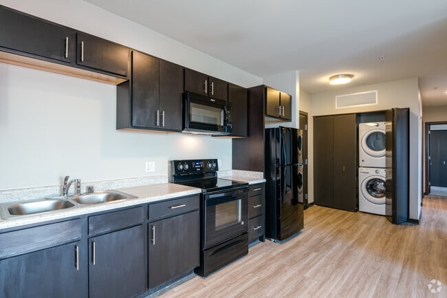 3 BR, 2 BA - 1,088SF - The Griot Apartments