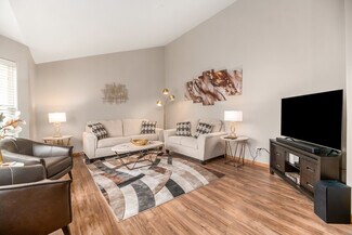 Building Photo - 2607 Oak Ridge Ln