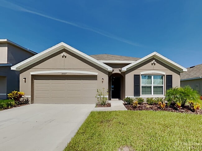 Building Photo - 2007 12th St SE Building Photo - 2007 12th St SE