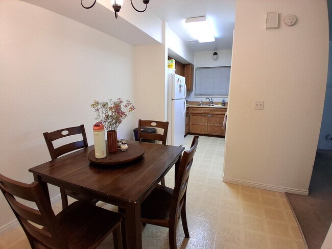 Foto del edificio - 763 E 820 N