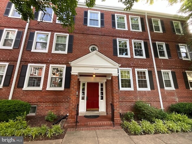 Photo - 3047 S Columbus St Apartment