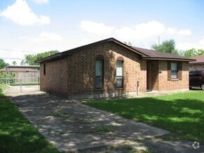 Building Photo - 4726 Caroline St