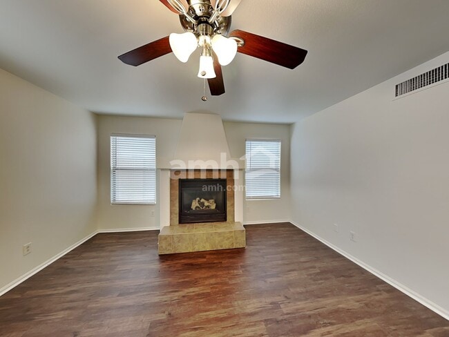 Foto del edificio - 12473 W Montebello Ave