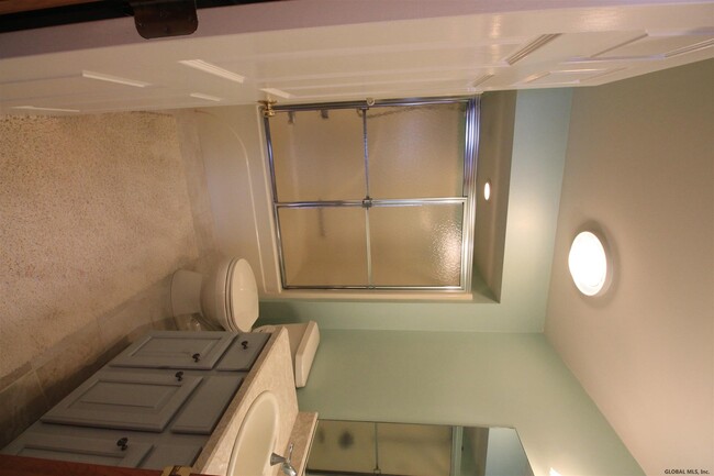 Building Photo - 2113 Donnan Rd