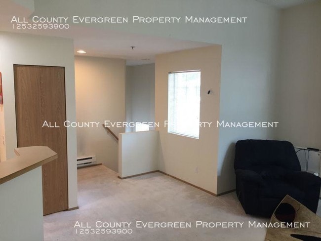 Building Photo - 2 bedroom in Kent WA 98032