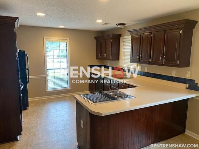 Building Photo - 6584 Baird Cove