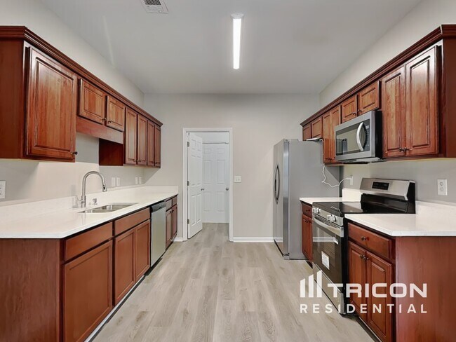 Building Photo - 4286 Traipse Path