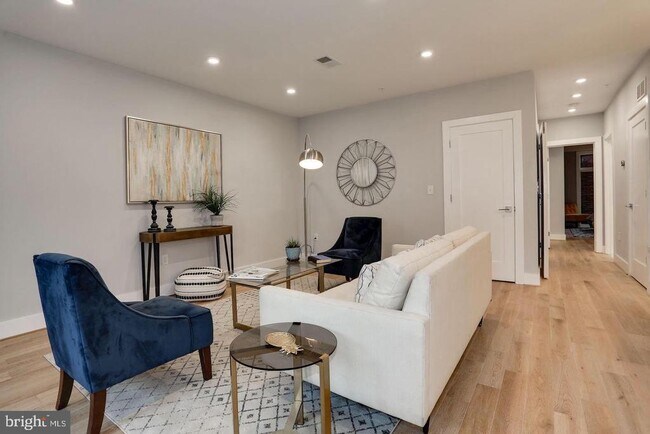 Foto del edificio - 1514 K St SE