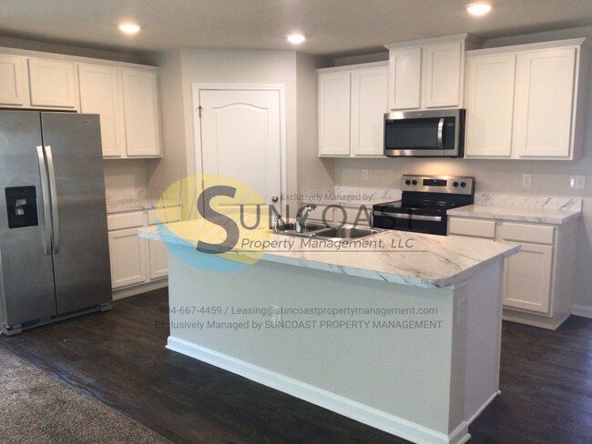 Foto del edificio - AVAILIABLE NOW! Gorgeous 4BR/2BA Home in J...