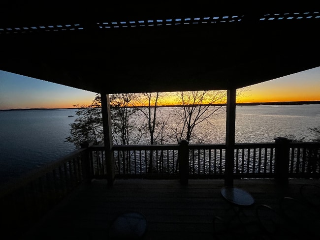 Building Photo - 240 Narragansett Ave