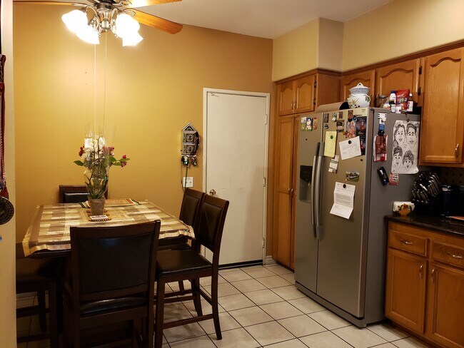 Building Photo - 12311 Springwater Pt