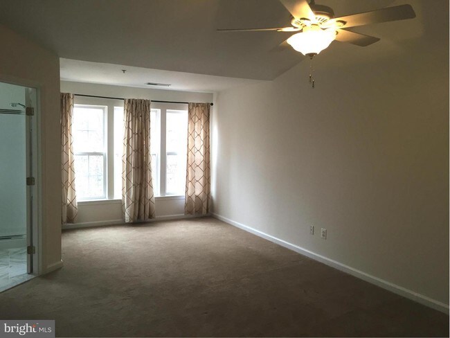 Building Photo - 18738 Harmony Woods Ln