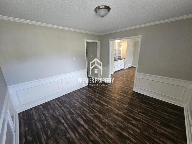 Building Photo - 6241 Scarletcrest Ln