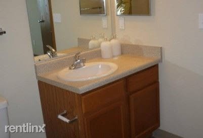 Building Photo - 3 br, 2 bath Apartment - 3316 Paintbrush Lane
