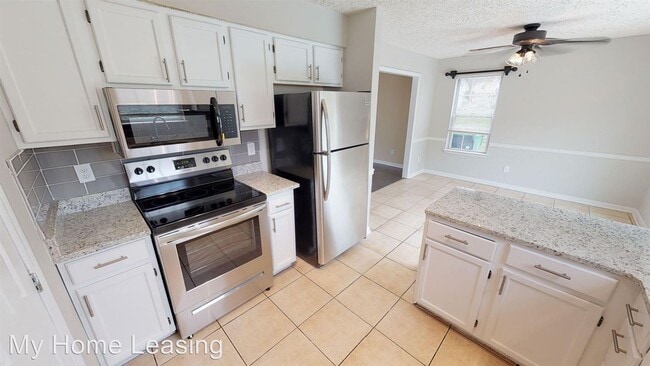 Foto del edificio - 4 br, 2 bath House - 6104 Sunbridge Ct.