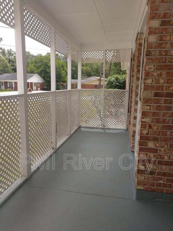 Building Photo - 7346 Ridgeway Rd N
