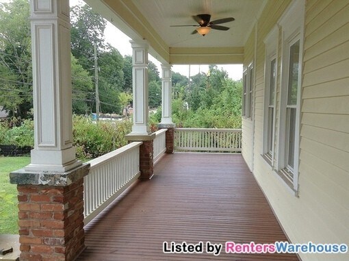 Foto del edificio - Renovated and Spacious 5 Bedroom in Kirkwood!