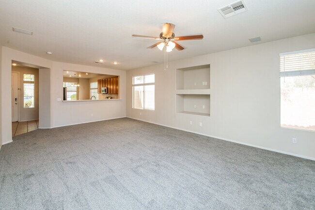 Building Photo - 2526 Parasail Point Ave