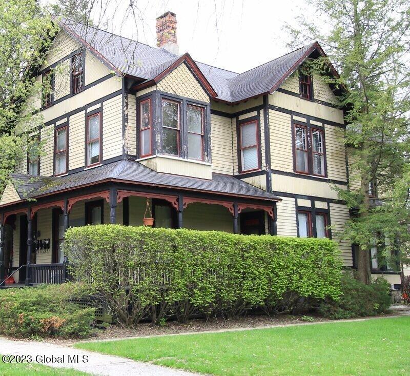 8 5th Ave Unit 4, Saratoga Springs, NY 12866 Room for Rent in