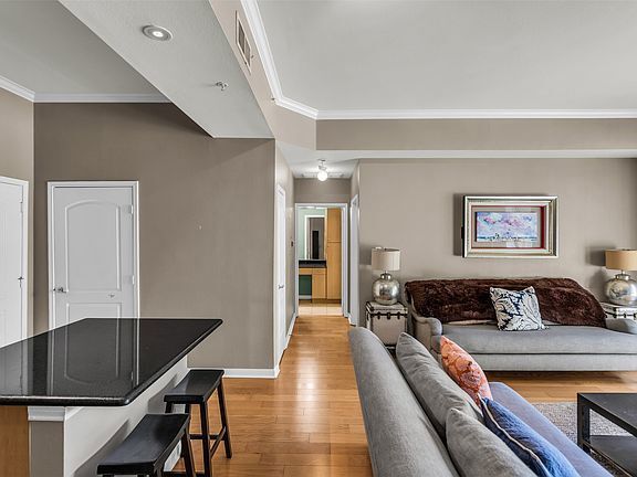 Foto del edificio - 3225 Turtle Creek Blvd Blvd