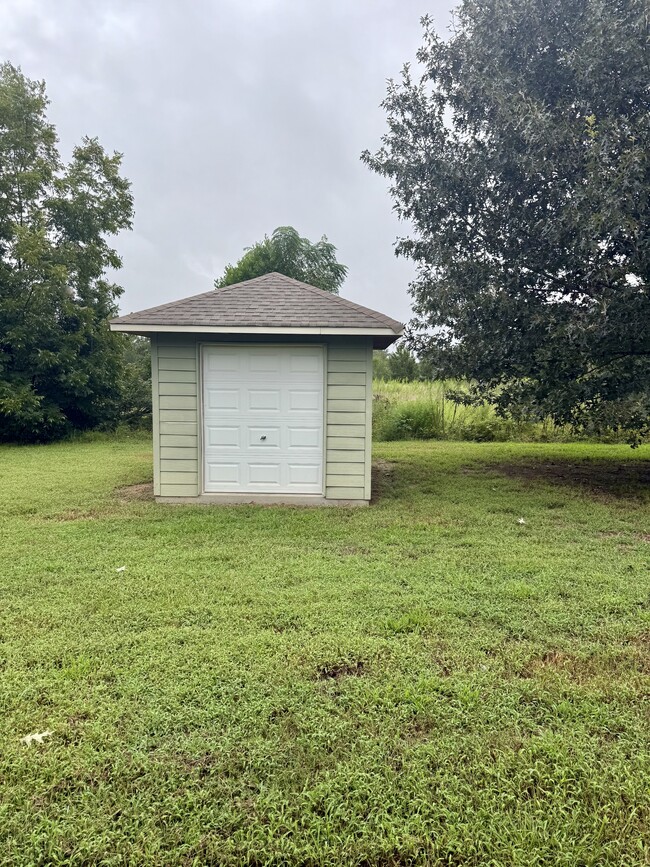 Building Photo - 751 Old Toomsboro Rd