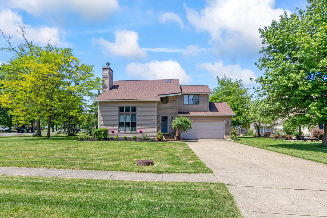 10 Royal Oak Cir, Grand Island, NY 14072 House Rental in Grand Island