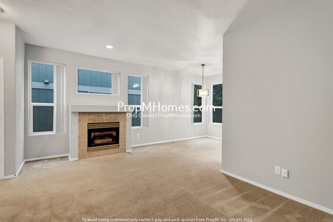 Building Photo - Quaint 3 Bedroom Home in Bethany! Come Loo...