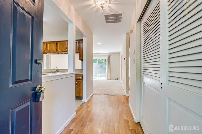 Foto del edificio - 1801 Timber Oaks Rd