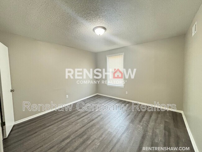 Building Photo - 1416 Todds Creek Cove