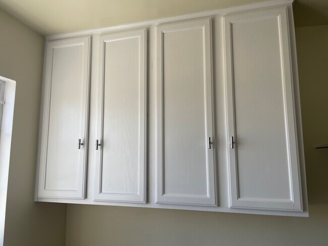 Building Photo - 1514 S Sierra Bonita Ave