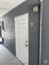 Building Photo - 241 S Commerce Ave