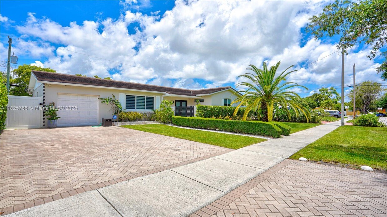 Primary Photo - 9573 SW 57th St