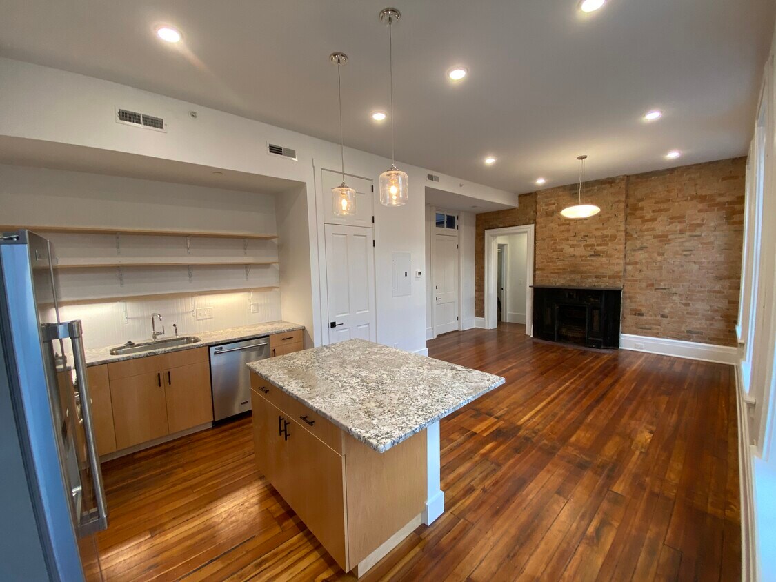 Foto principal - 1035 Dayton St