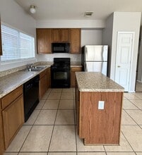 Building Photo - 3914 Mossy Pl Ln