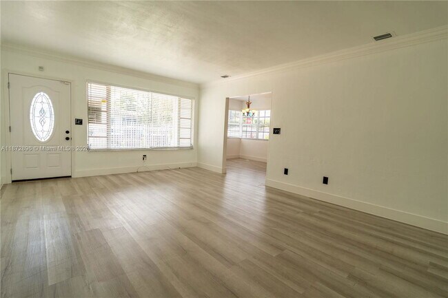 Foto del edificio - 431 NW 47th St