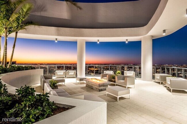 Foto del edificio - 1 br, 1 bath Apartment - 401 E Las Olas Blvd
