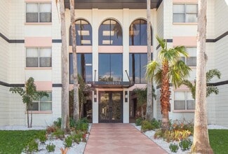 Building Photo - The Lenox Apartments