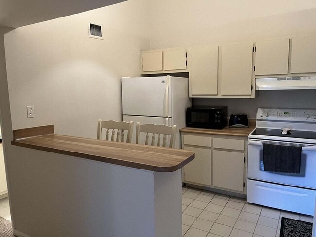 Foto del edificio - 6327 Chasewood Dr