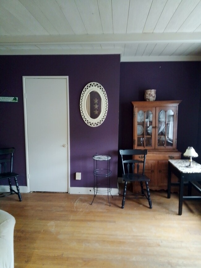 Foto del edificio - 64 Jenness St
