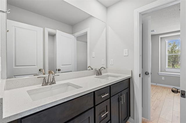 Foto del edificio - 1345 Water Canna Dr