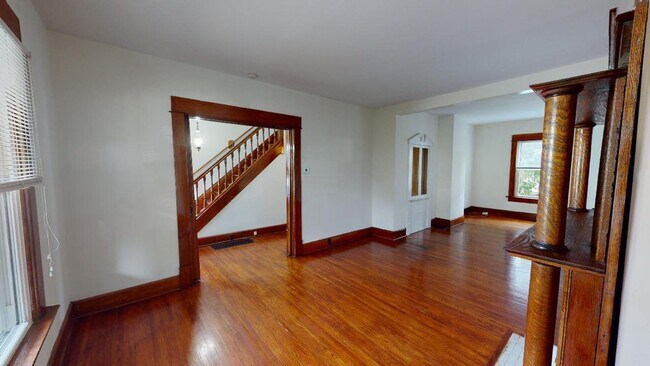 Foto del edificio - 160 E Maynard Ave