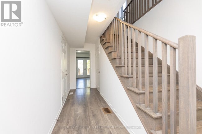 Building Photo - 49 Woodstream Dr