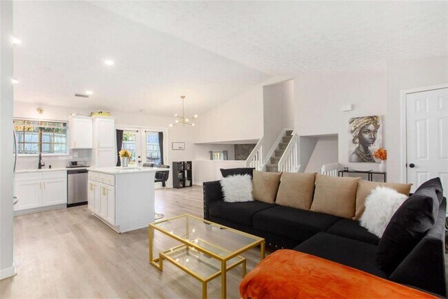 Foto del edificio - 5656 La Fleur Trail