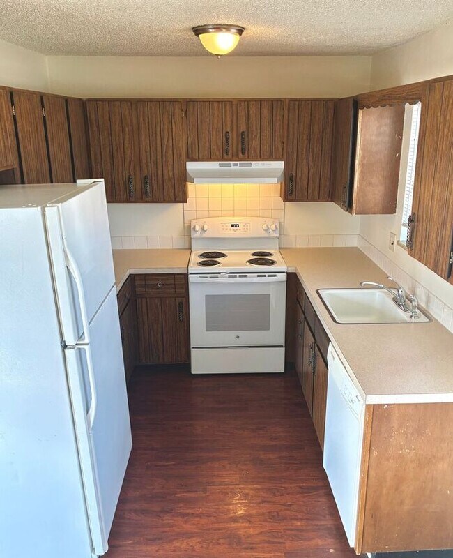 Foto del edificio - ***1/2 OFF THE FIRST MONTH"S RENT ***MOST UTILITIES INCLUDED***Cute 3 Bdrm, 1 Bath in Loveland