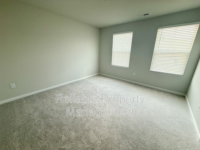 Building Photo - 380 Glacier Lake Dr