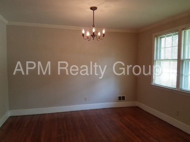 Foto del edificio - 4619 Trenholm Rd