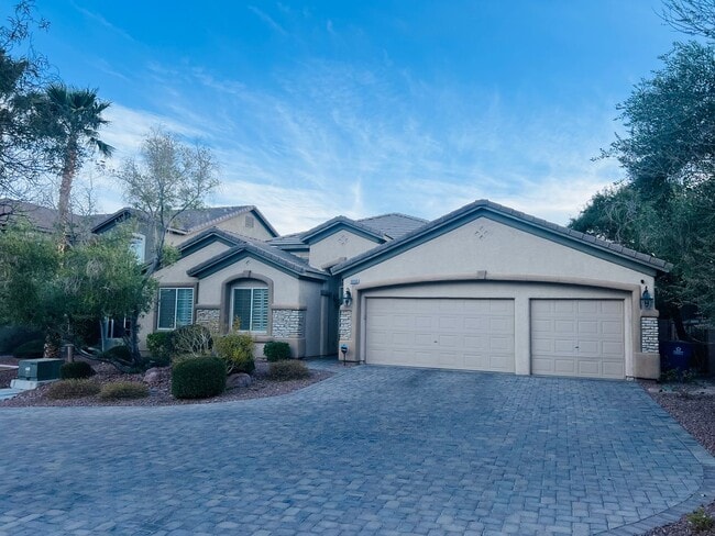 Building Photo - Near Gorman - Gated Single Story